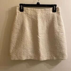 Off white skirt. Size 8.